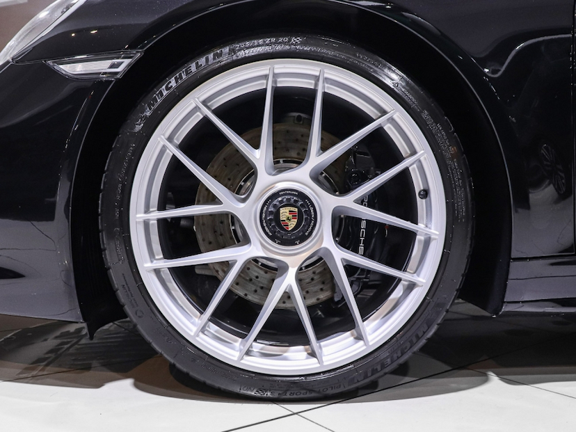 Foto do veículo PORSCHE 911 3.0 24V H6 GASOLINA TARGA 4 GTS PDK 2019 25.690 KM R$ 850.000,00