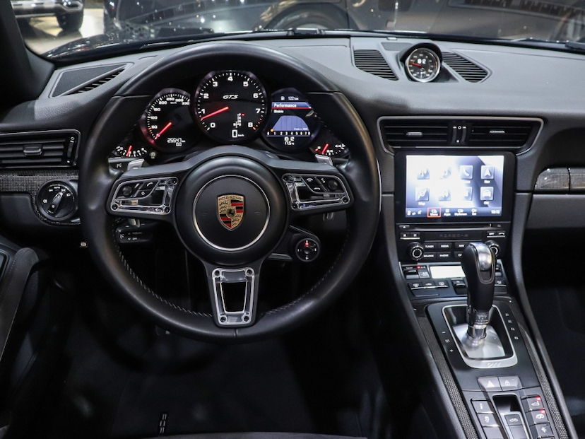 Foto do veículo PORSCHE 911 3.0 24V H6 GASOLINA TARGA 4 GTS PDK 2019 25.690 KM R$ 850.000,00