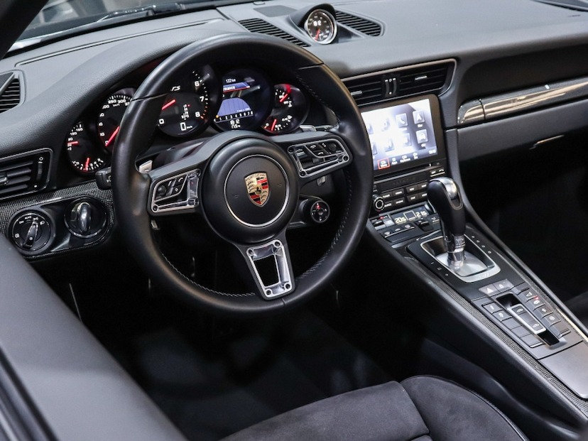 Foto do veículo PORSCHE 911 3.0 24V H6 GASOLINA TARGA 4 GTS PDK 2019 25.690 KM R$ 850.000,00