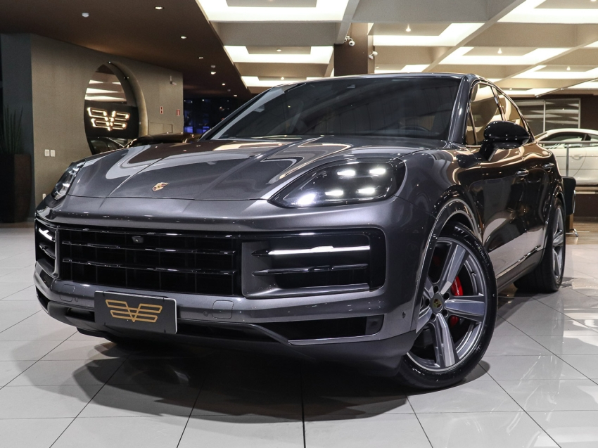 Foto do veículo PORSCHE CAYENNE 4.0 V8 GASOLINA S COUPÉ AWD TIPTRONIC S 2023/2024 23.740 KM R$ 769.000,00