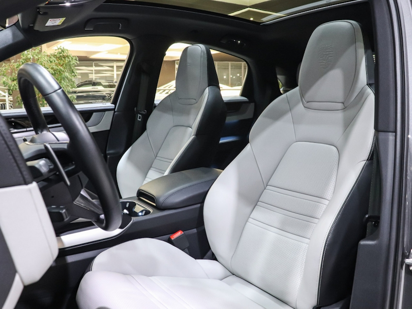 Foto do veículo PORSCHE CAYENNE 4.0 V8 GASOLINA S COUPÉ AWD TIPTRONIC S 2024 23.740 KM R$ 769.000,00