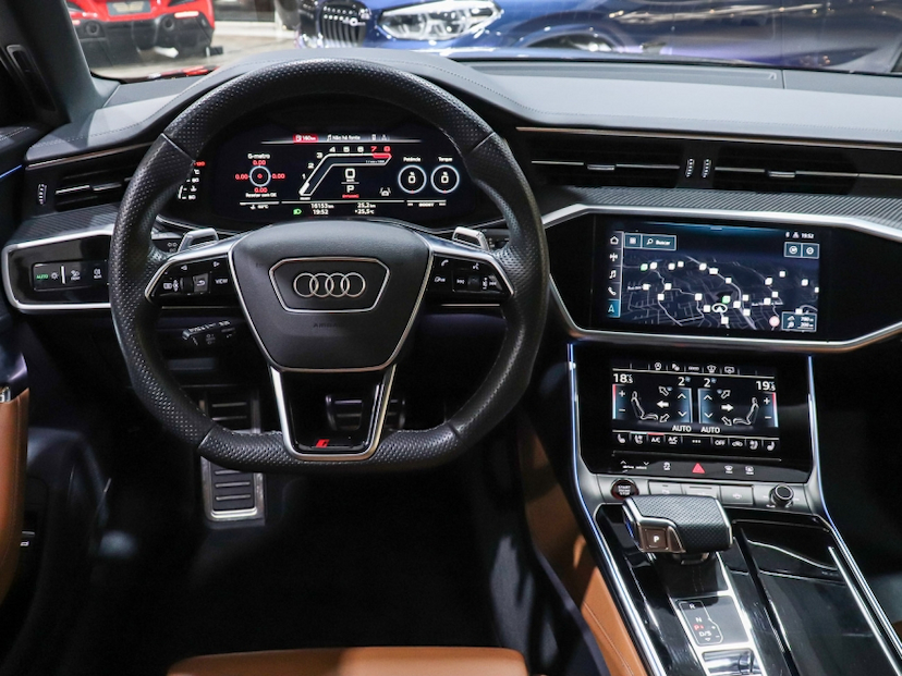 Foto do veículo AUDI RS6 4.0 AVANT V8 TWINTURBO MHEV TIPTRONIC 2023 16.500 KM R$ 899.000,00