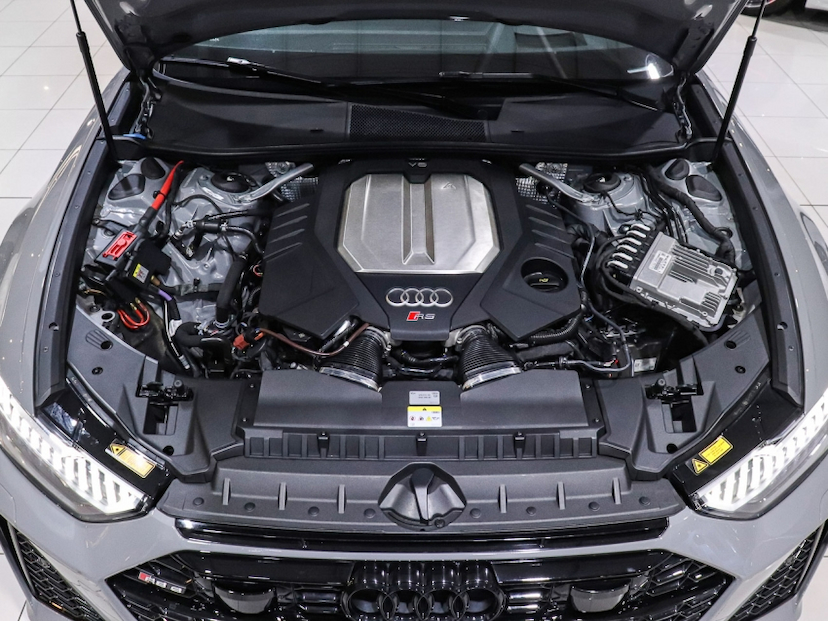 Foto do veículo AUDI RS6 4.0 AVANT V8 TWINTURBO MHEV TIPTRONIC 2023 16.500 KM R$ 899.000,00