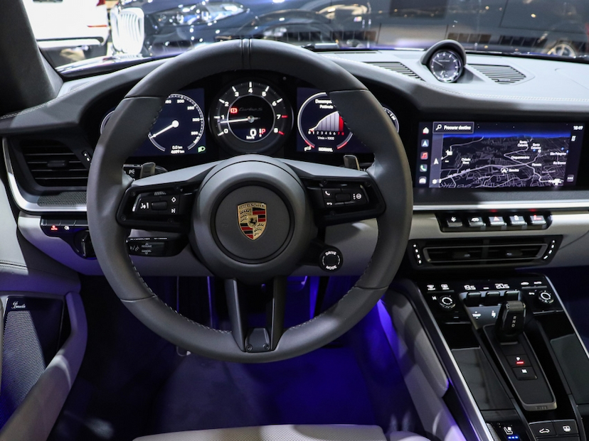Foto do veículo PORSCHE 911 3.8 24V H6 GASOLINA TURBO S PDK 2024 4.570 KM R$ 1.590.000,00