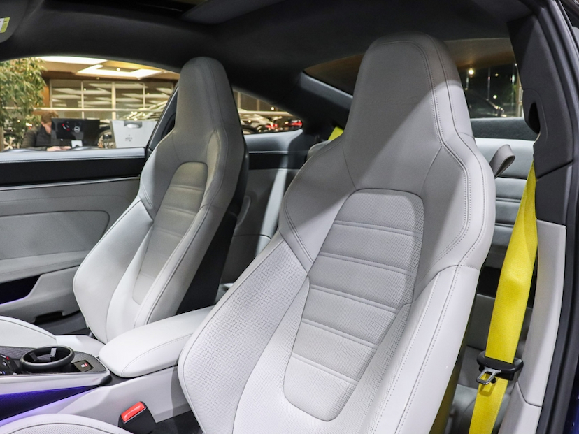 Foto do veículo PORSCHE 911 3.8 24V H6 GASOLINA TURBO S PDK 2024 4.570 KM R$ 1.590.000,00