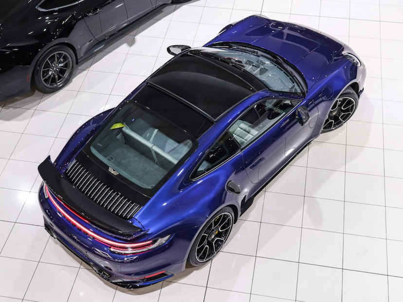 Foto do veículo PORSCHE 911 3.8 24V H6 GASOLINA TURBO S PDK 2024 4.570 KM R$ 1.590.000,00