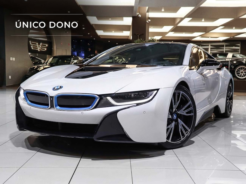 Foto do veículo BMW i8 1.5 12V HYBRID EDRIVE AUTOMÁTICO 2015 25.800 KM R$ 519.000,00