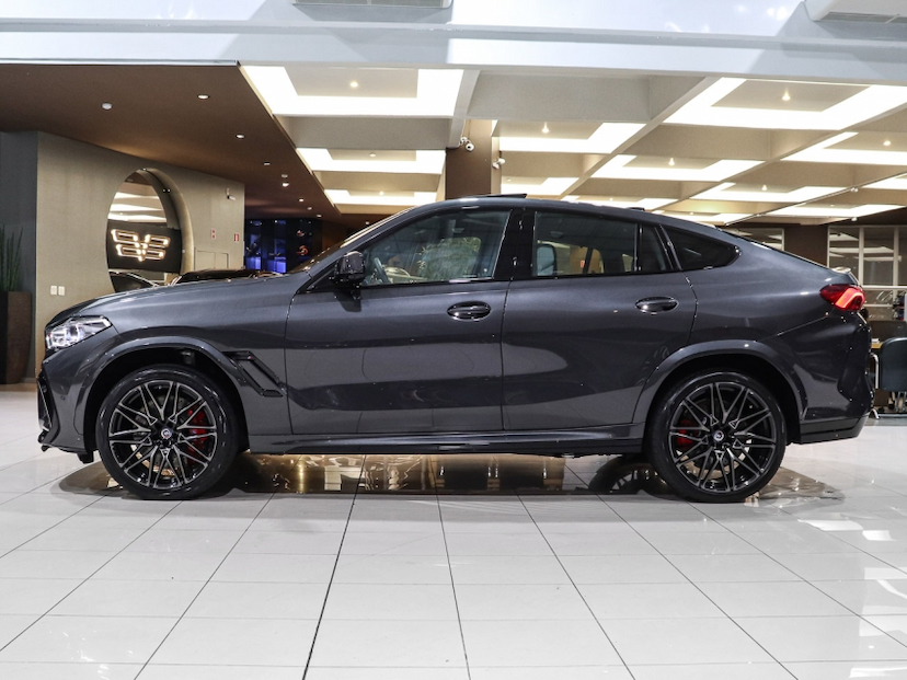 Foto do veículo BMW X6 4.4 V8 BITURBO GASOLINA M COMPETITION AUTOMÁTICO 2023 15.670 KM R$ 699.000,00
