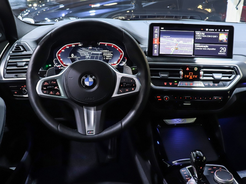Foto do veículo BMW X4 2.0 16V GASOLINA XDRIVE20I M SPORT STEPTRONIC 2025 35.170 KM R$ 359.000,00