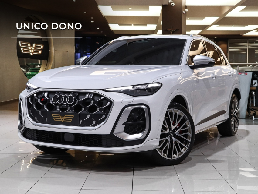 Foto do veículo AUDI SQ5 3.0 V6 TFSI GASOLINA QUATTRO S TRONIC 2025/2025 3.470 KM R$ 559.000,00