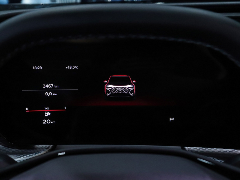 Foto do veículo AUDI SQ5 3.0 V6 TFSI GASOLINA QUATTRO S TRONIC 2025 3.470 KM R$ 559.000,00