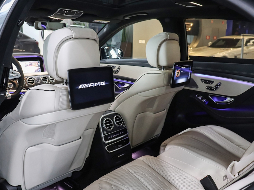 Foto do veículo MERCEDES-BENZ S 63 AMG 4.0 V8 TURBO GASOLINA L 4MATIC SPEEDSHIFT 2019 33.350 KM R$ 690.000,00