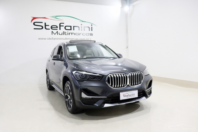 Foto do veículo BMW X1 2.0 16V TURBO ACTIVEFLEX SDRIVE20I 4P AUTOMÁTICO 2021 63.763 KM 179.990,00