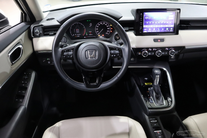 Foto do veículo HONDA HR-V 1.5 DI I-VTEC TURBO FLEX TOURING CVT 2024 15.021 KM 175.990,00