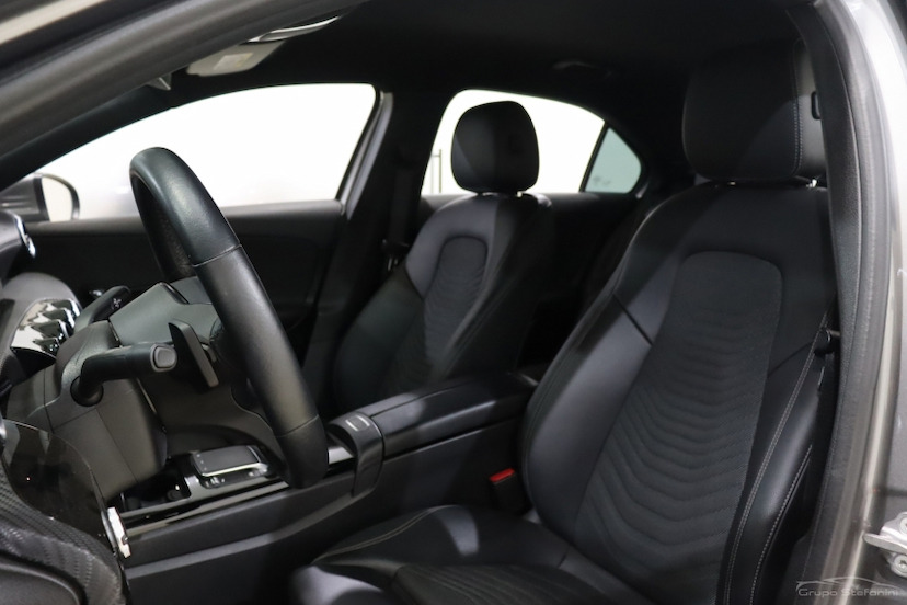 Foto do veículo MERCEDES-BENZ A 200 1.3 CGI GASOLINA STYLE SEDAN 7G-DCT 2019 61.071 KM 153.990,00