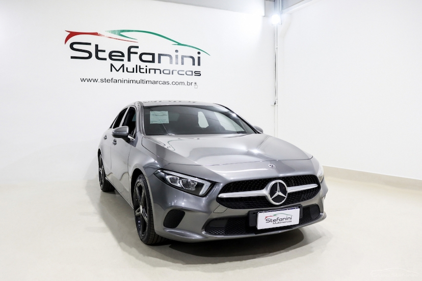 Foto do veículo MERCEDES-BENZ A 200 1.3 CGI GASOLINA STYLE SEDAN 7G-DCT 2019 61.071 KM 153.990,00