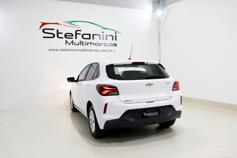 Foto do veículo CHEVROLET ONIX 1.0 FLEX LT MANUAL 2023 56.809 KM 71.990,00