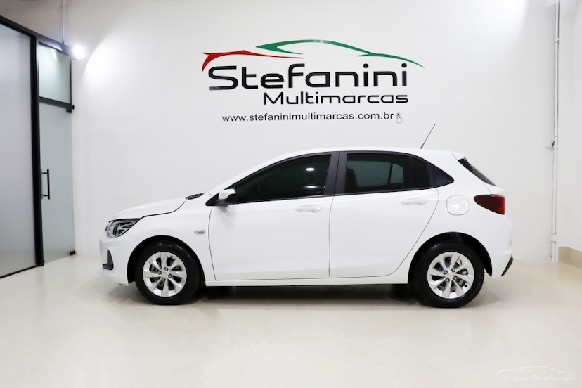 Foto do veículo CHEVROLET ONIX 1.0 FLEX LT MANUAL 2023 56.809 KM 71.990,00