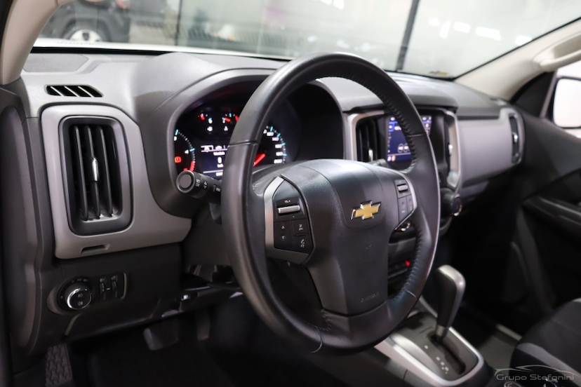 Foto do veículo CHEVROLET S10 2.8 16V TURBO DIESEL LT CD 4X4 AUTOMÁTICO 2023 61.941 KM 174.990,00