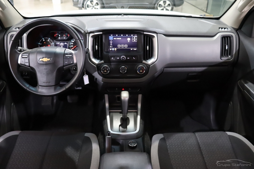 Foto do veículo CHEVROLET S10 2.8 16V TURBO DIESEL LT CD 4X4 AUTOMÁTICO 2023 61.941 KM 174.990,00