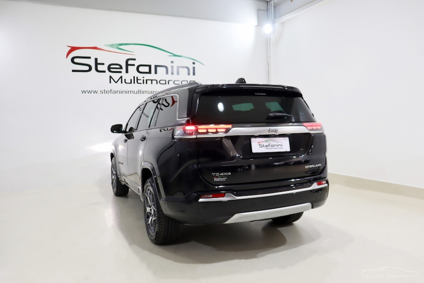 Foto do veículo JEEP COMMANDER 2.0 TD380 TURBO DIESEL OVERLAND AT9 2022 51.966 KM 175.990,00