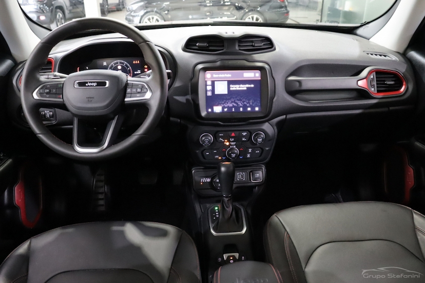 Foto do veículo JEEP RENEGADE 1.3 T270 TURBO FLEX TRAILHAWK 4X4 AT9 2023 40.923 KM 126.990,00