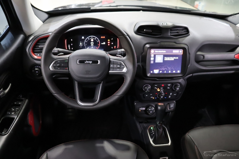 Foto do veículo JEEP RENEGADE 1.3 T270 TURBO FLEX TRAILHAWK 4X4 AT9 2023 40.923 KM 126.990,00
