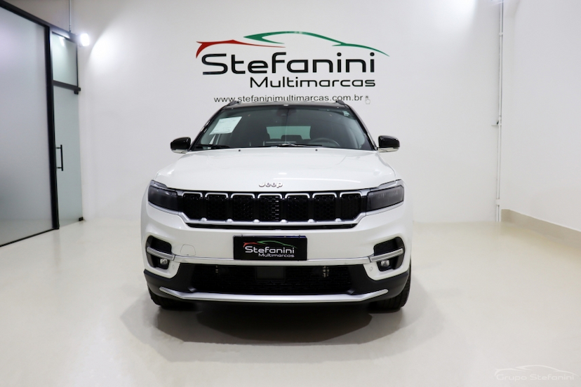 Foto do veículo JEEP COMMANDER 1.3 T270 TURBO FLEX LIMITED AT6 2023 35.495 KM 176.990,00