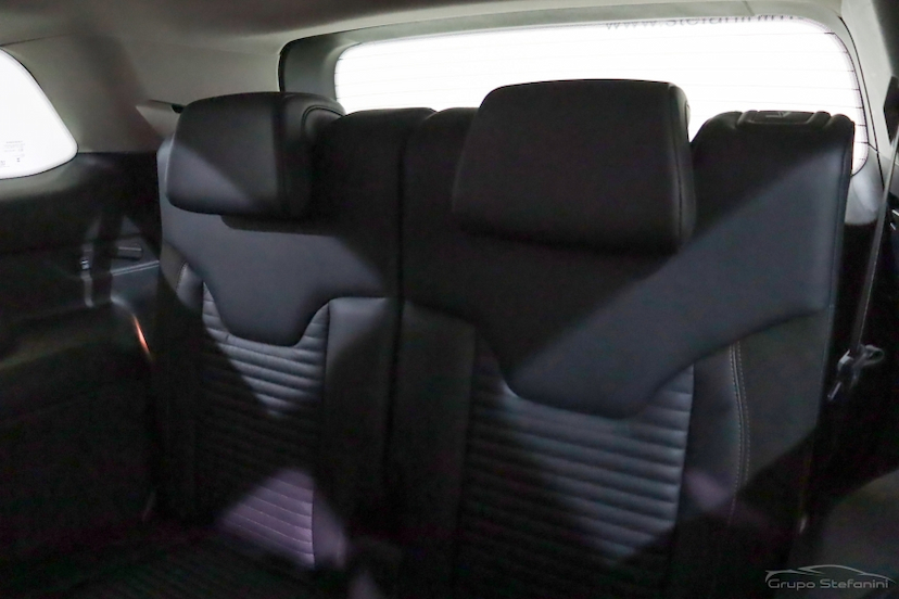 Foto do veículo JEEP COMMANDER 1.3 T270 TURBO FLEX LIMITED AT6 2023 35.495 KM 176.990,00