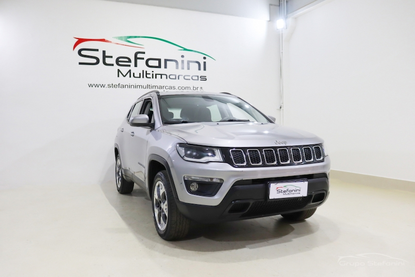 Foto do veículo JEEP COMPASS 2.0 16V DIESEL LONGITUDE 4X4 AUTOMÁTICO 2019 92.180 KM 107.990,00