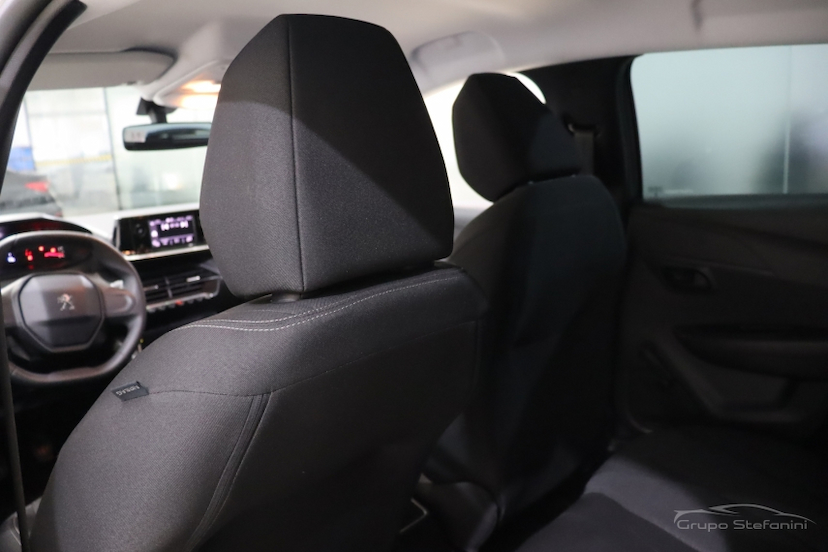Foto do veículo PEUGEOT 208 1.0 FIREFLY FLEX LIKE MANUAL 2023 18.483 KM 63.990,00