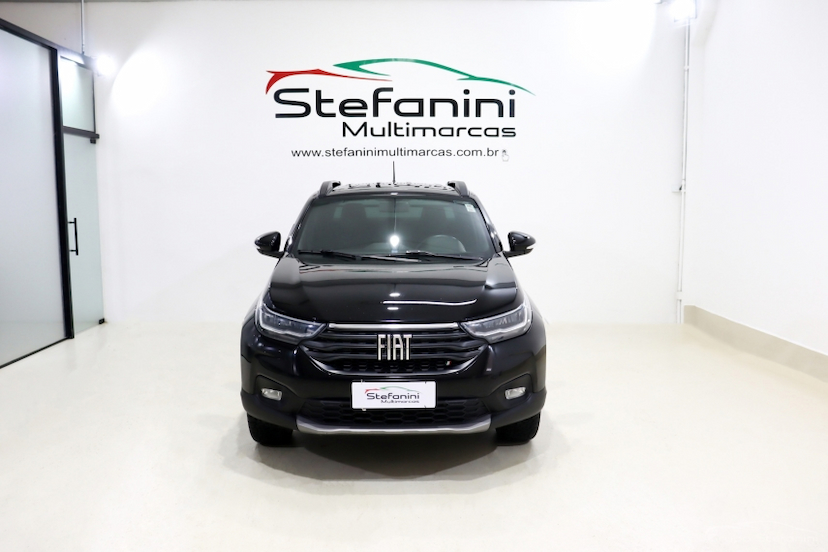 Foto do veículo FIAT STRADA 1.3 FIREFLY FLEX VOLCANO CD CVT 2023 64.824 KM 110.990,00