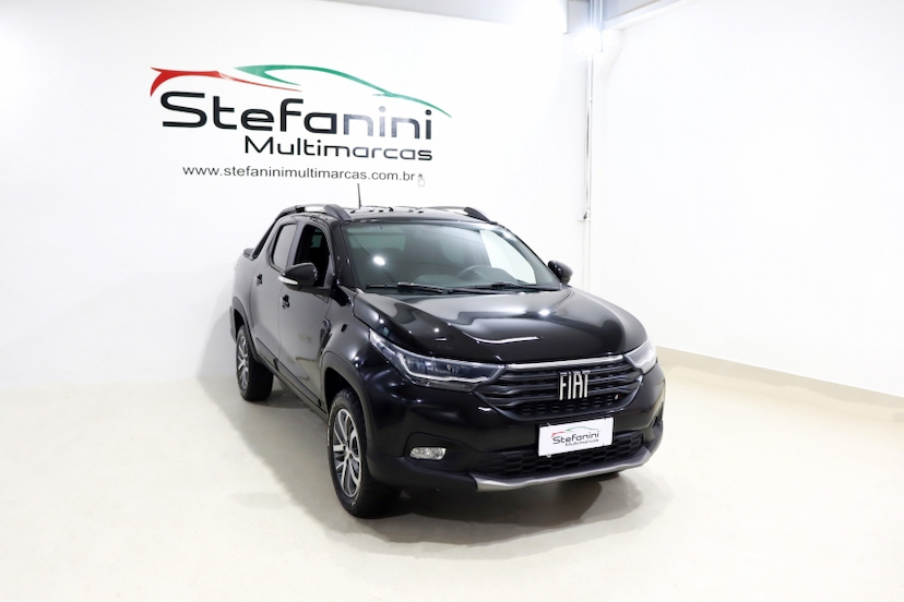 Foto do veículo FIAT STRADA 1.3 FIREFLY FLEX VOLCANO CD CVT 2023 64.824 KM 110.990,00