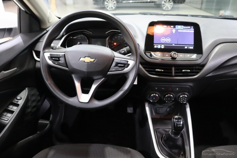 Foto do veículo CHEVROLET ONIX 1.0 TURBO FLEX LT MANUAL 2023 56.278 KM 73.990,00