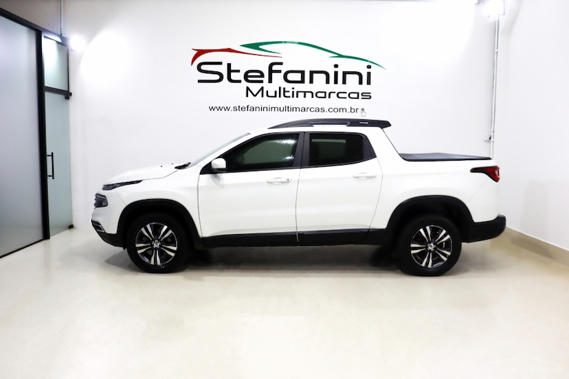 Foto do veículo FIAT TORO 2.0 16V TURBO DIESEL FREEDOM 4WD AT9 2022 82.257 KM 119.990,00