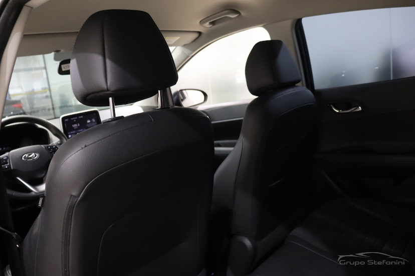 Foto do veículo HYUNDAI HB20 1.0 TGDI FLEX PLATINUM AUTOMÁTICO 2023 33.799 KM 97.990,00