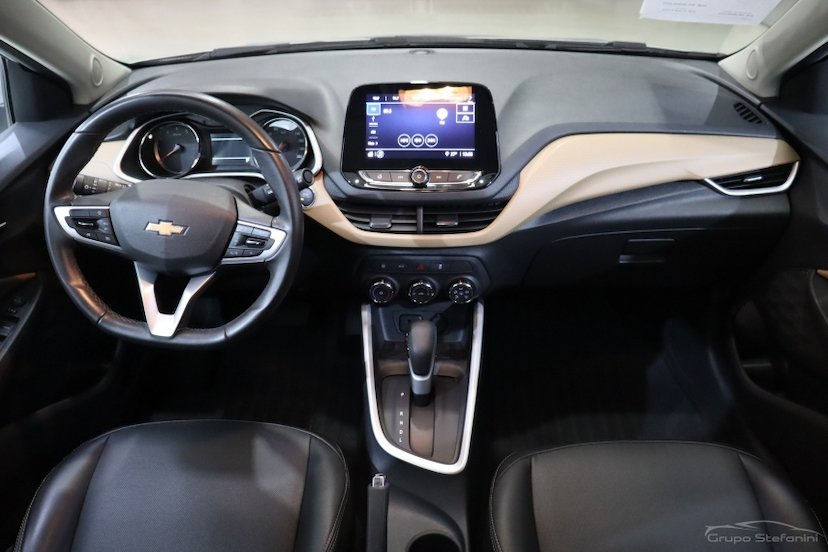 Foto do veículo CHEVROLET ONIX 1.0 TURBO FLEX PREMIER AUTOMÁTICO 2023 39.332 KM 89.990,00