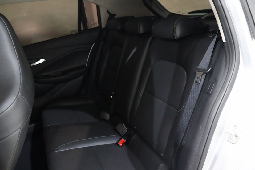 Foto do veículo CHEVROLET ONIX 1.0 TURBO FLEX PREMIER AUTOMÁTICO 2023 39.332 KM 89.990,00