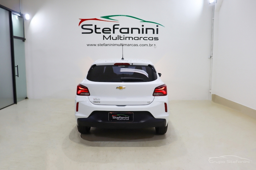 Foto do veículo CHEVROLET ONIX 1.0 FLEX LT MANUAL 2023 60.732 KM 72.990,00