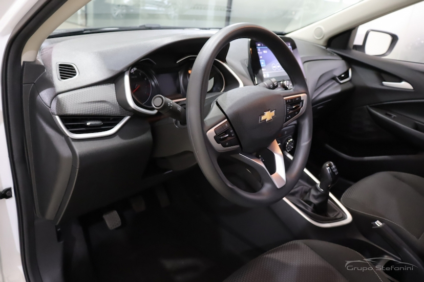 Foto do veículo CHEVROLET ONIX 1.0 FLEX LT MANUAL 2023 77.969 KM 68.990,00
