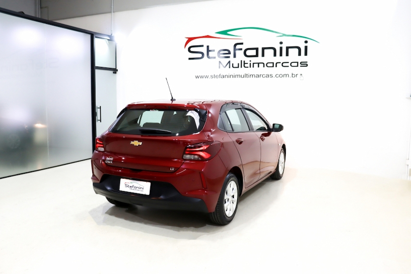 Foto do veículo CHEVROLET ONIX 1.0 FLEX LT MANUAL 2023 74.951 KM 68.990,00