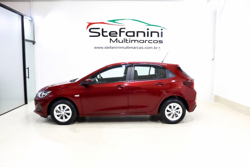 Foto do veículo CHEVROLET ONIX 1.0 FLEX LT MANUAL 2023 74.951 KM 68.990,00