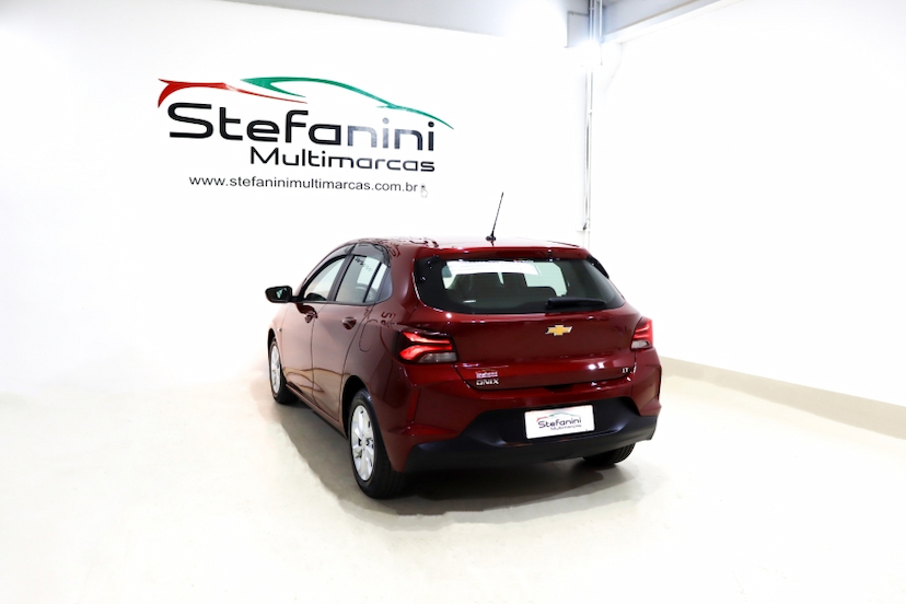 Foto do veículo CHEVROLET ONIX 1.0 FLEX LT MANUAL 2023 74.951 KM 68.990,00