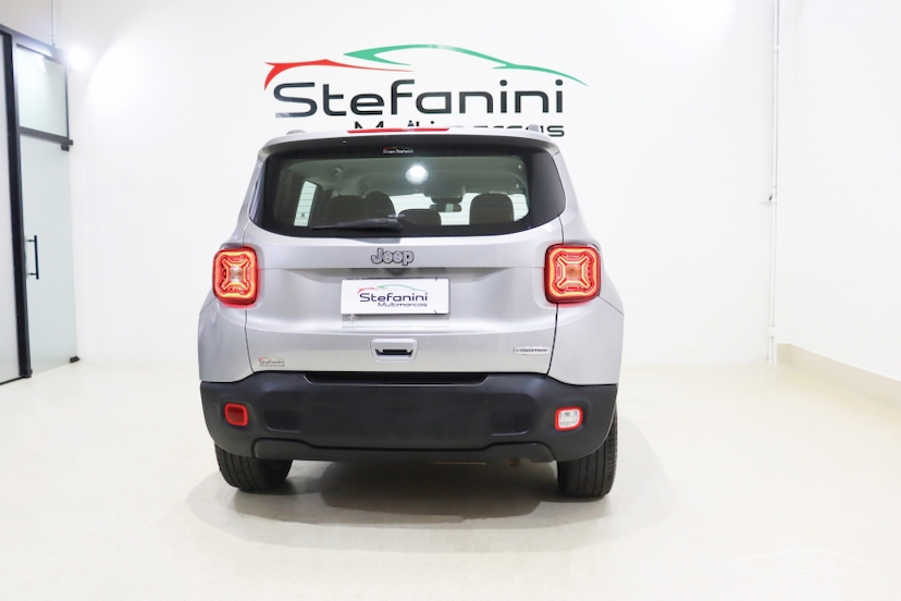 Foto do veículo JEEP RENEGADE 1.8 16V FLEX LONGITUDE 4P AUTOMÁTICO 2021 51.164 KM 87.990,00