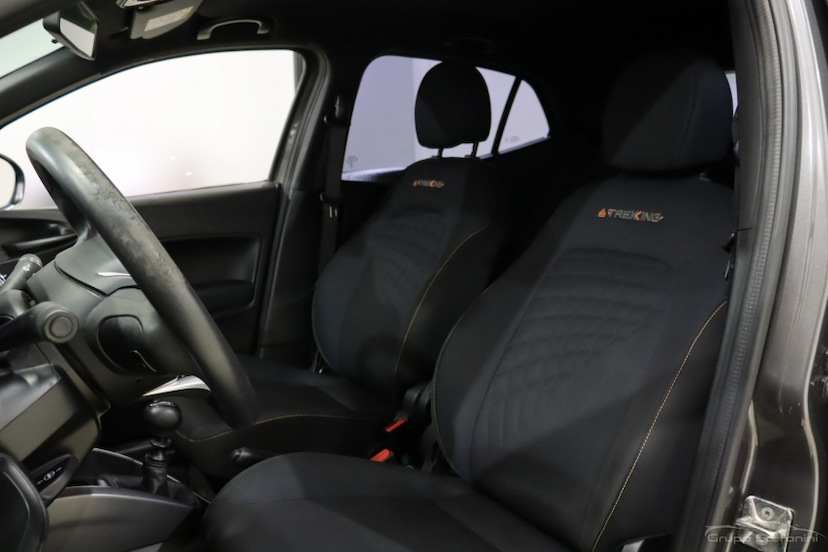 Foto do veículo FIAT ARGO 1.3 FIREFLY FLEX TREKKING MANUAL 2020 75.206 KM 67.990,00