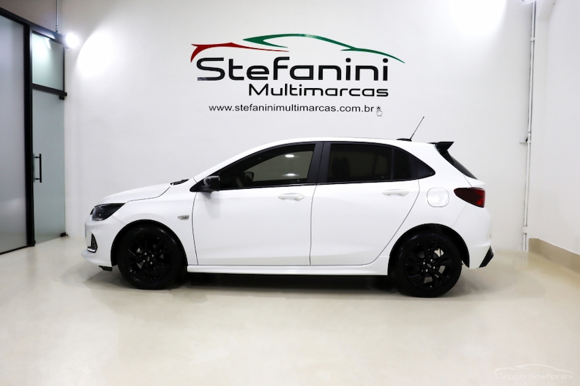 Foto do veículo CHEVROLET ONIX 1.0 TURBO FLEX RS AUTOMÁTICO 2024 45.520 KM 97.990,00