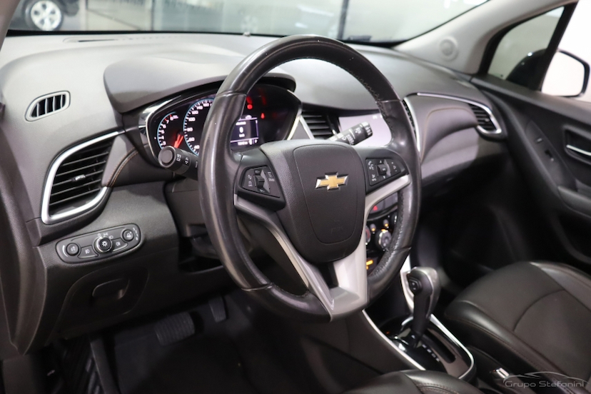 Foto do veículo CHEVROLET TRACKER 1.4 16V TURBO FLEX PREMIER AUTOMÁTICO 2019 72.942 KM 88.990,00