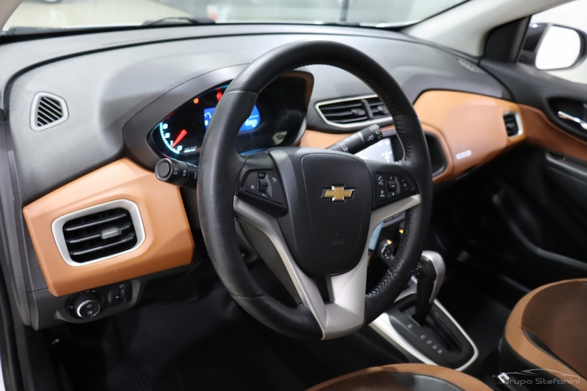 Foto do veículo CHEVROLET ONIX 1.4 MPFI ACTIV 8V FLEX 4P AUTOMÁTICO 2018 82.820 KM 66.990,00
