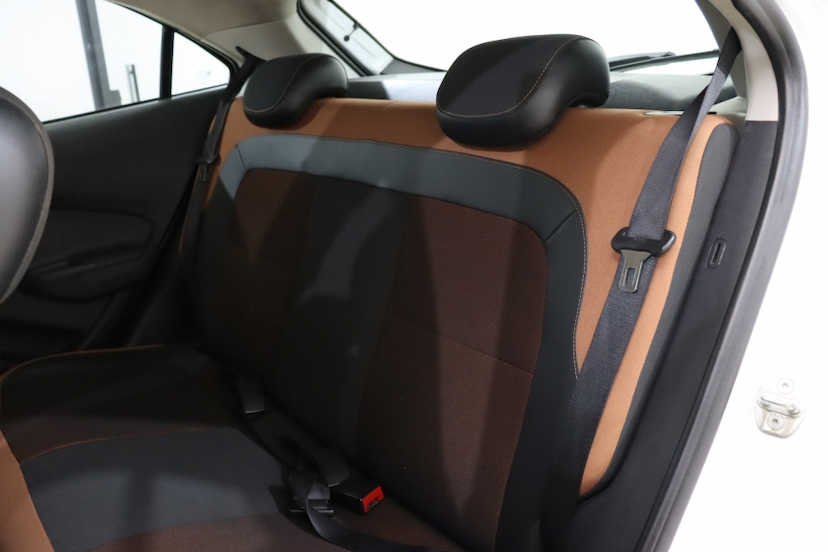 Foto do veículo CHEVROLET ONIX 1.4 MPFI ACTIV 8V FLEX 4P AUTOMÁTICO 2018 82.820 KM 66.990,00