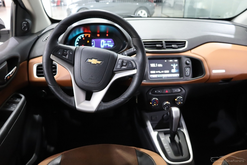 Foto do veículo CHEVROLET ONIX 1.4 MPFI ACTIV 8V FLEX 4P AUTOMÁTICO 2018 82.820 KM 66.990,00